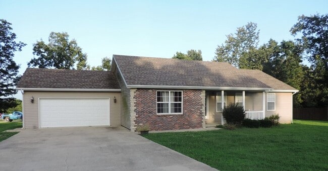 Building Photo - 19550 Lenox Ln