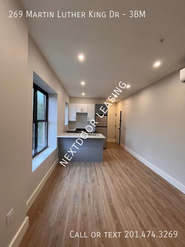 Photo - 269 M.L.K. Drive Unit 3BM