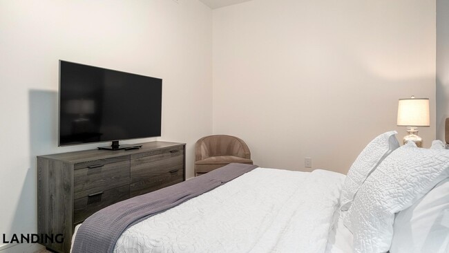 Photo - 777 Preston St Unit 35E