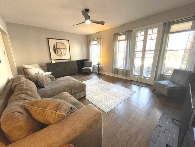 Photo - 1057 W Columbia Ave Unidad 1E