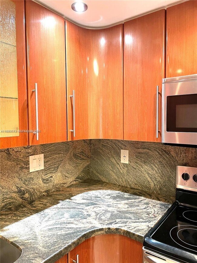 Photo - 210 174th St Unit 1103