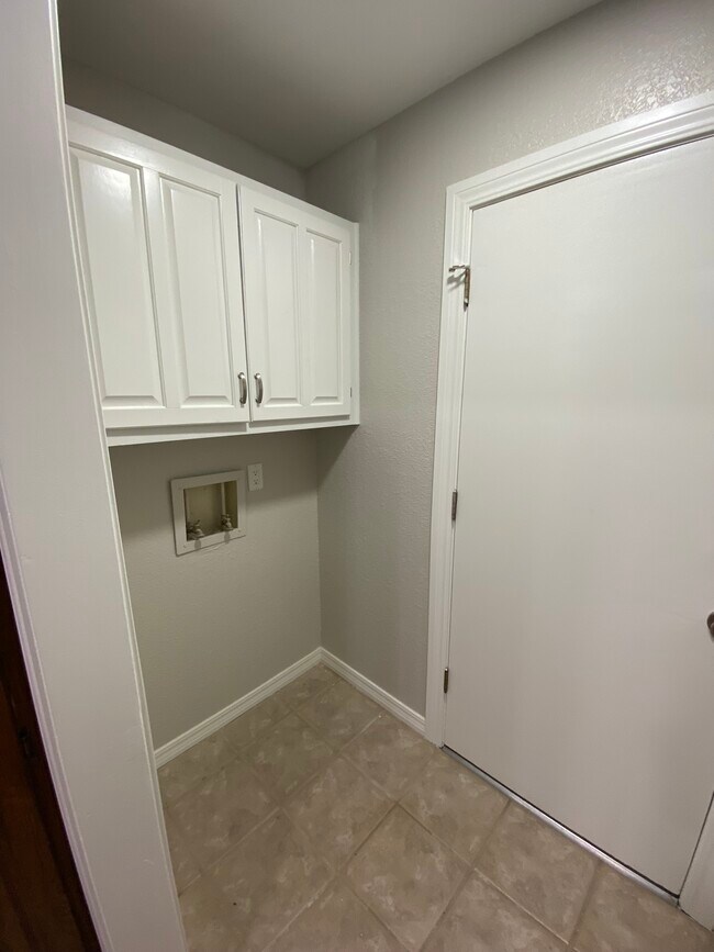 Photo - 2817 E El Paso St