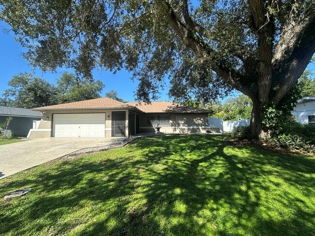 Building Photo - 2029 Lake View Blvd Rental