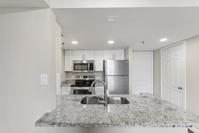 Photo - 3525 Sage Rd Unit 1212