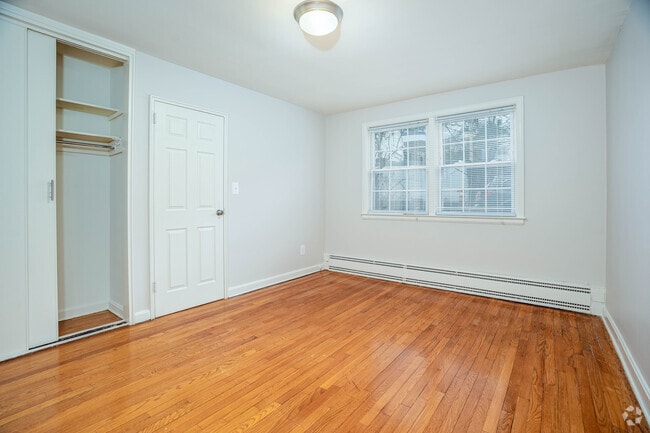2BR, 1BA - 1260SF 2nd Bedroom