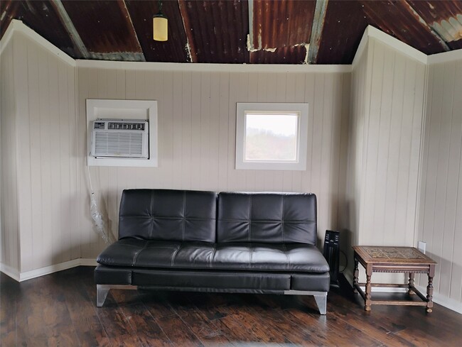 Photo - 6759 TX-105