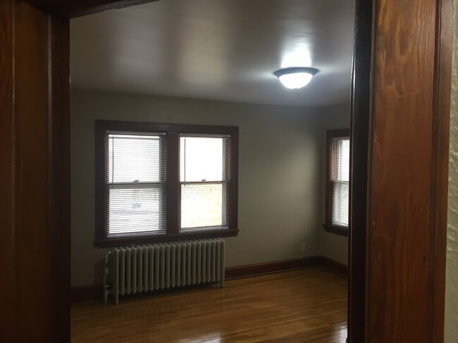 Photo - Gorgeous 3 Bedroom - 1-1/2 bath House in Prime St. Paul neighborhood