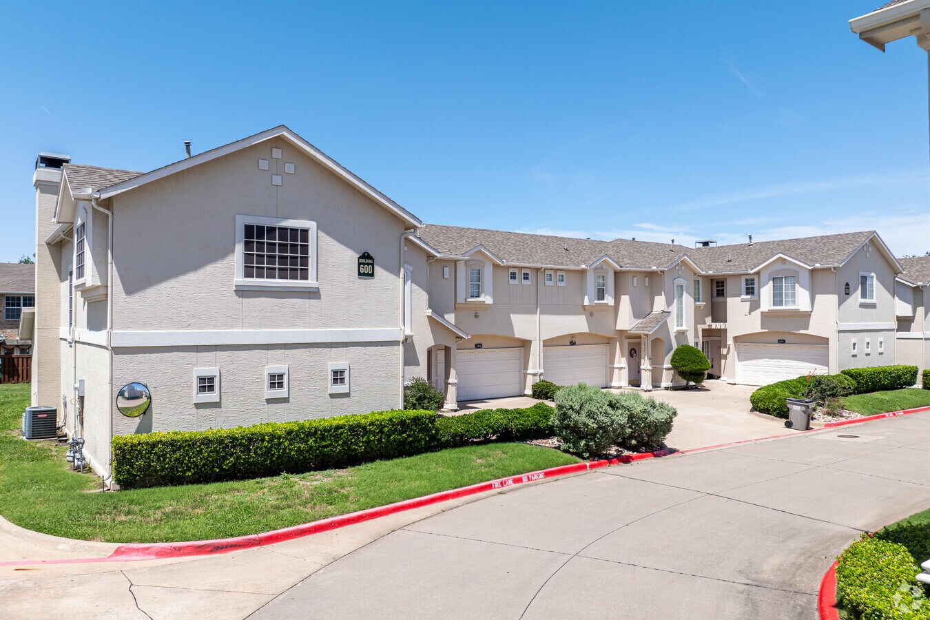 Photo - The Chateaux of Allen Townhomes