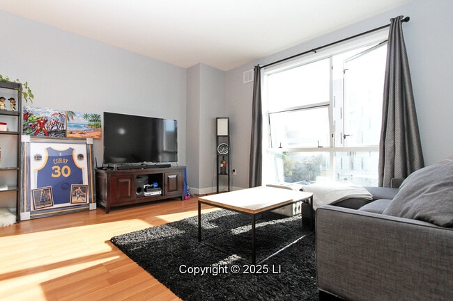 Photo - 585 9th St Unit 525
