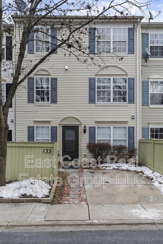 Photo - 133 Heathfield Dr Townhome