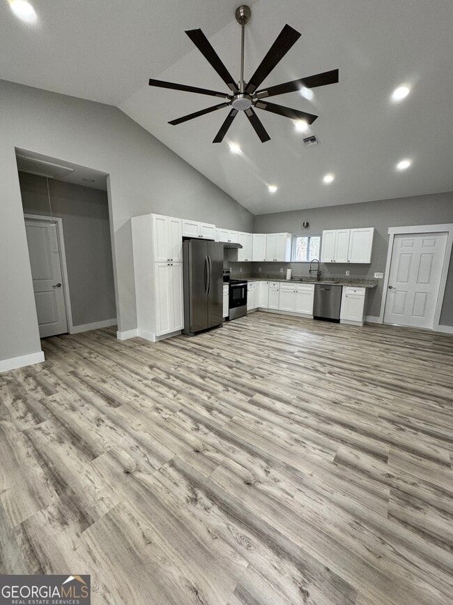 Photo - 194 Frank Christian Rd