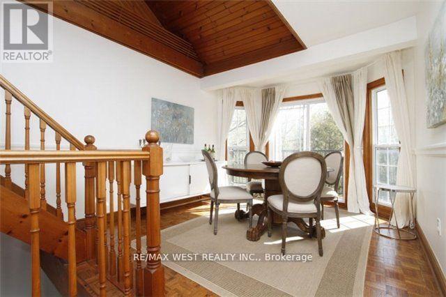 Photo - 730 Logan Ave