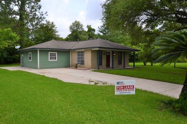 Building Photo - Must See! Newly updated, 3 bedroom, 1.5 bath off Starring Lane in Mayfair Subdivsion