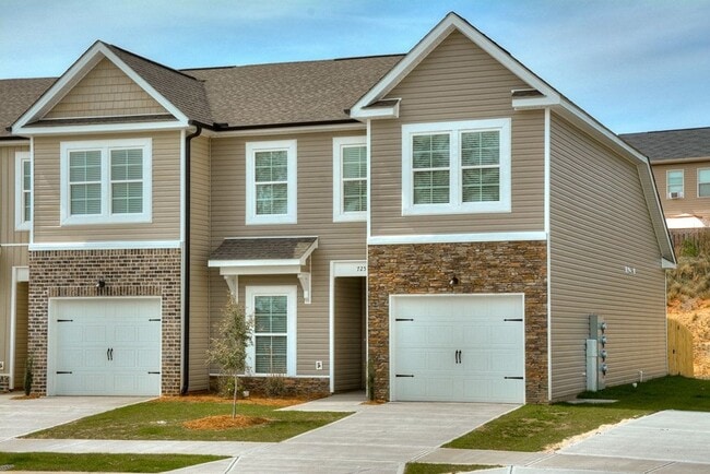 Photo - Beautiful End Unit Townhouse