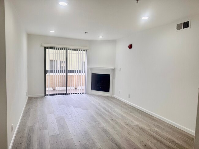 Photo - Clark Drive Apartments