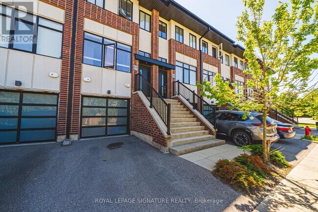 Photo - 57 Markle Cres