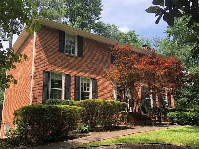 Photo - 2408 Crooked Tree Ct NE
