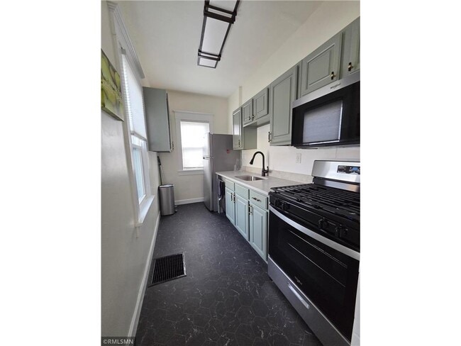 Photo - 1601 Sherburne Ave