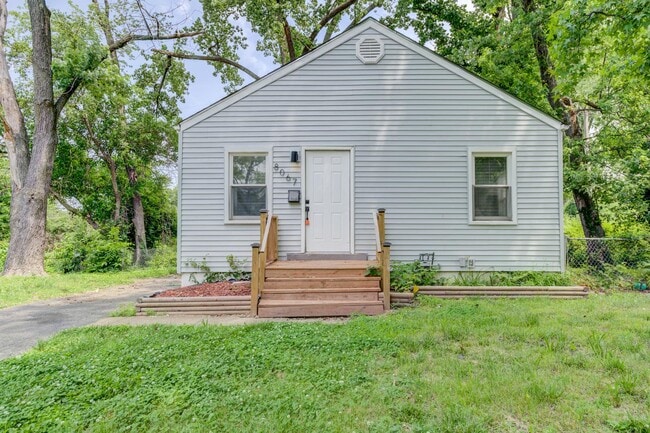 Photo - 8067 Aline Ave