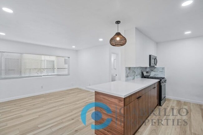 Photo - 4669 34th St Unit 5