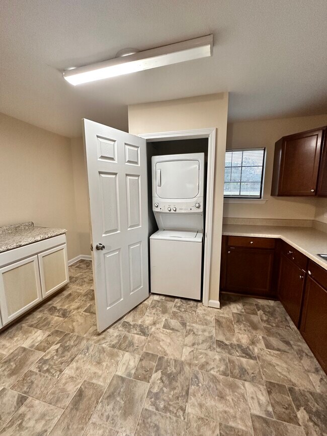 Photo - 127 Leggett Rd