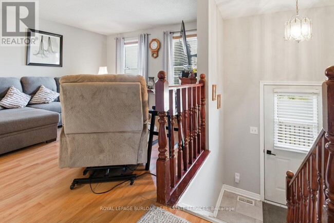 Photo - 113 Commercial St