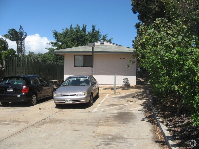 Building Photo - 40 Waiohuli St 5-Plex 1 bedroom 1 bath 1 p... Rental