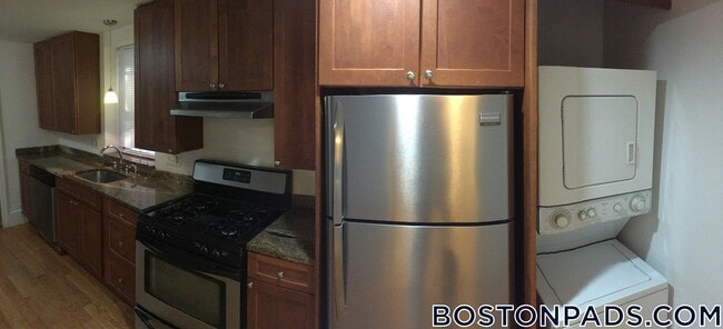 Photo - 64 Louis Prang St Unidad 1