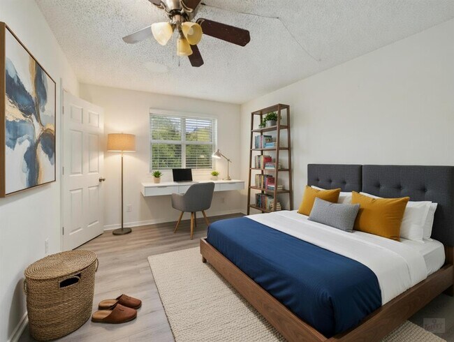 Photo - 2401 Leon St Unidad 303