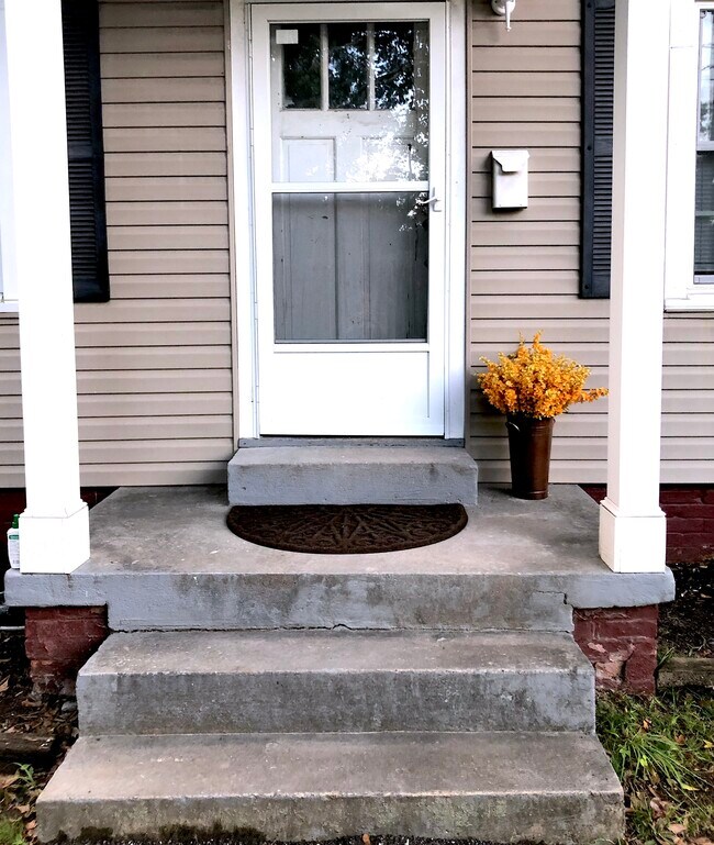 Photo - 2 Dempsey St