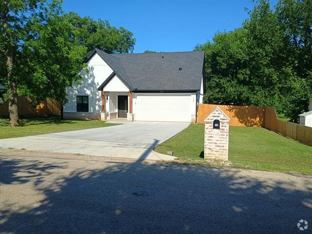 Building Photo - 528 Pettit Dr Rental