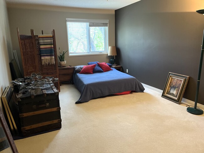 Photo - 2727 Victoria Av Unit 304