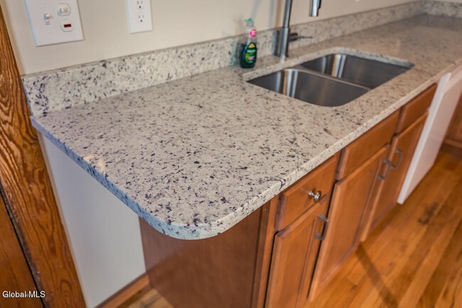 Photo - 65 Van Derveer St Unit First Floor Front