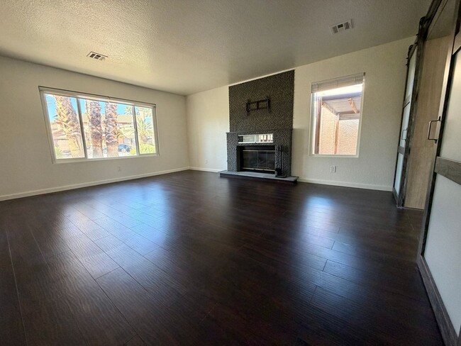 Photo - 1538 Roughrider Cir