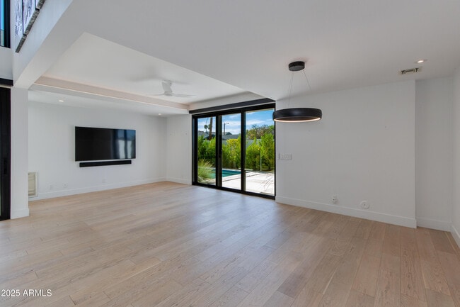 Photo - 1333 E Pomelo Grove Ln