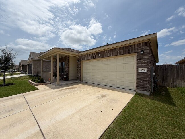 Photo - 18200 Emu Ln