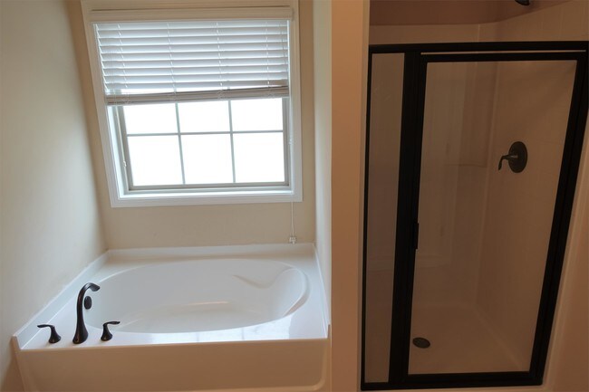 Photo - 340 Aniken Cir