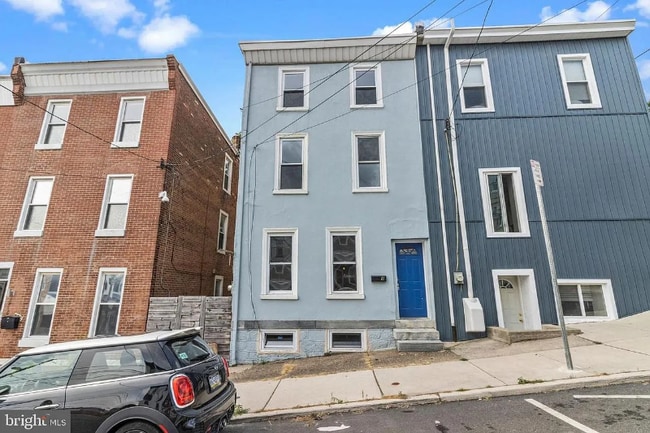 Photo - 214 Hermitage St