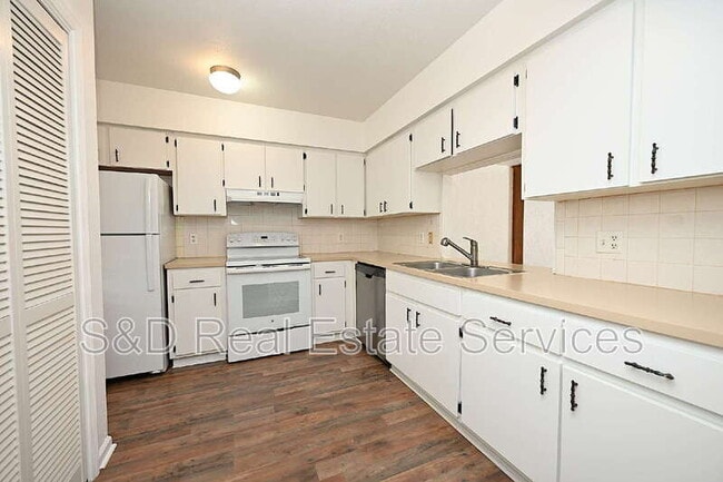 Photo - 2249 9th St SE