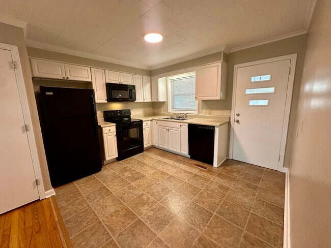 Photo - 705 Pennington Ave