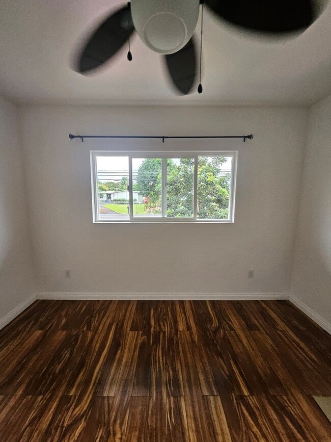 Building Photo - 2 Bedroom Unit in Hilo Rental