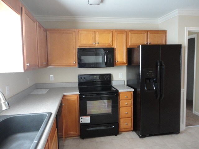 Photo - 5943 Old Plank Rd