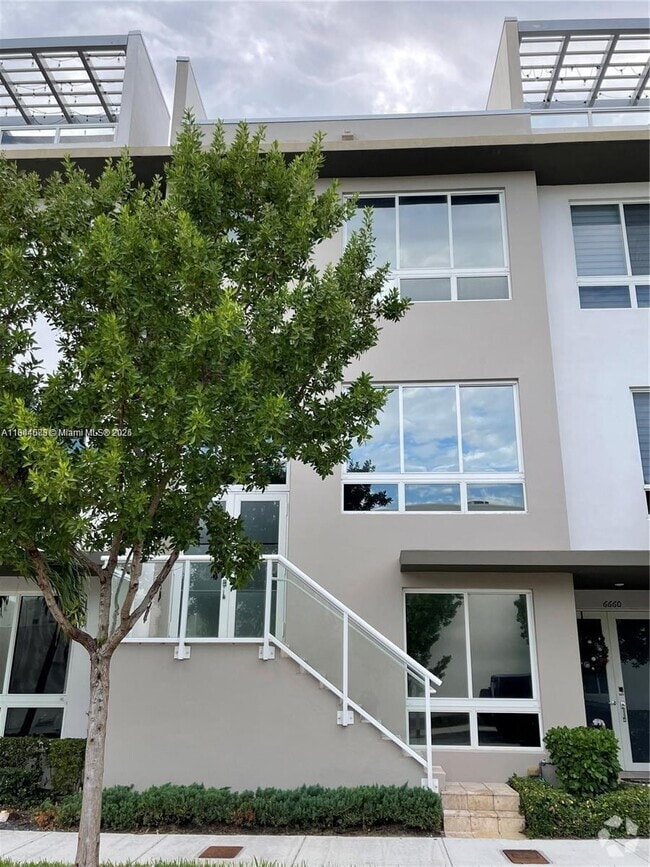 Building Photo - 6650 NW 104th Path Rental