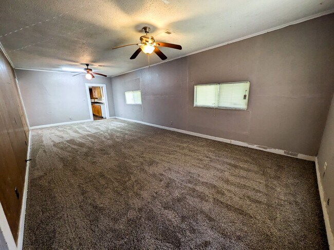 Photo - 2701 Thomas Blvd
