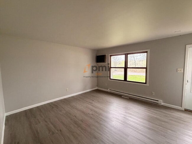 Photo - 5372-5372 Plaza Ave Unidad 5370 Plaza Ave