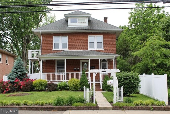 Building Photo - 116 S Main St Unit 2 Rental