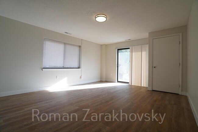 Photo - 27 Webster Ave Unidad 101