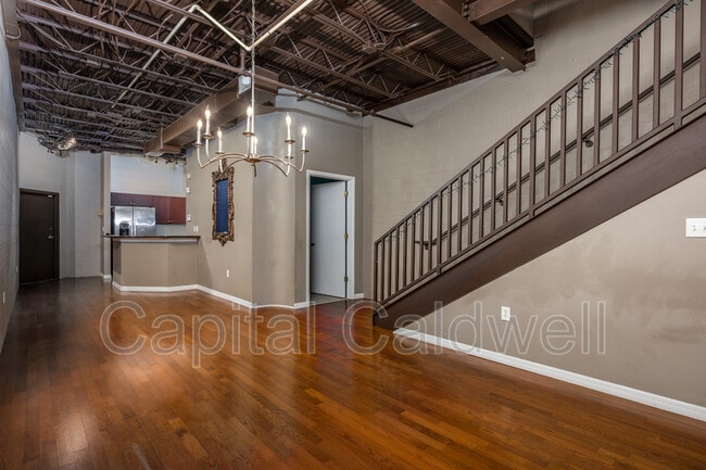 Photo - 1615 E fifth Ave