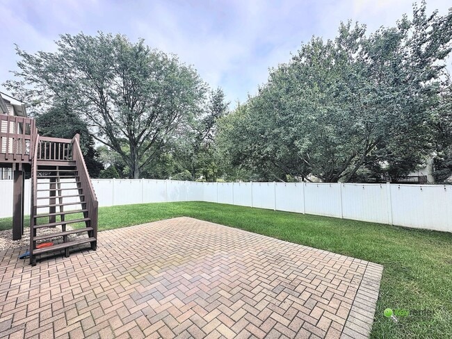 1118 Needham Rd