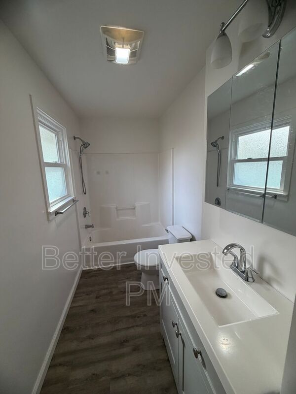 Photo - 727 N Pine St